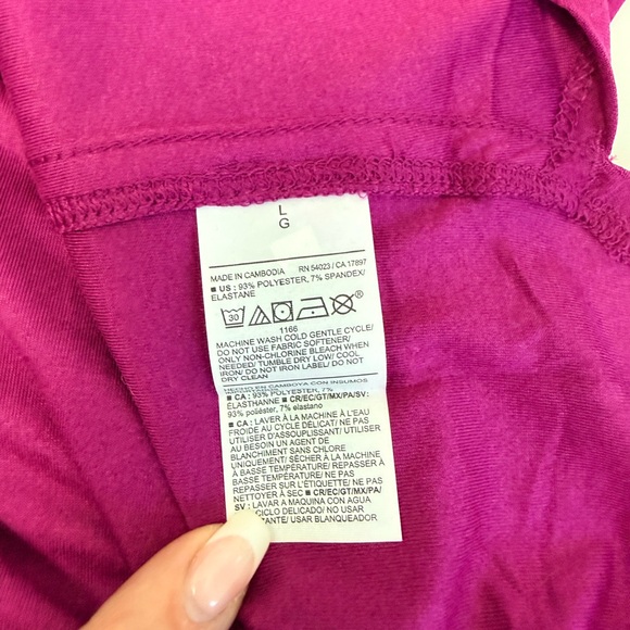 Old Navy Cloudmotion Base Layer Long Sleeve Top - Picture 7 of 7